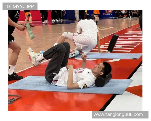 任骏飞在CBA赛场的崛起与挑战展现篮球运动员的拼搏精神与团队合作的重要性